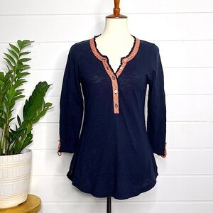 Anthropologie Postmark Contrast Collar Henley Roll Tab Top in Navy Size Small